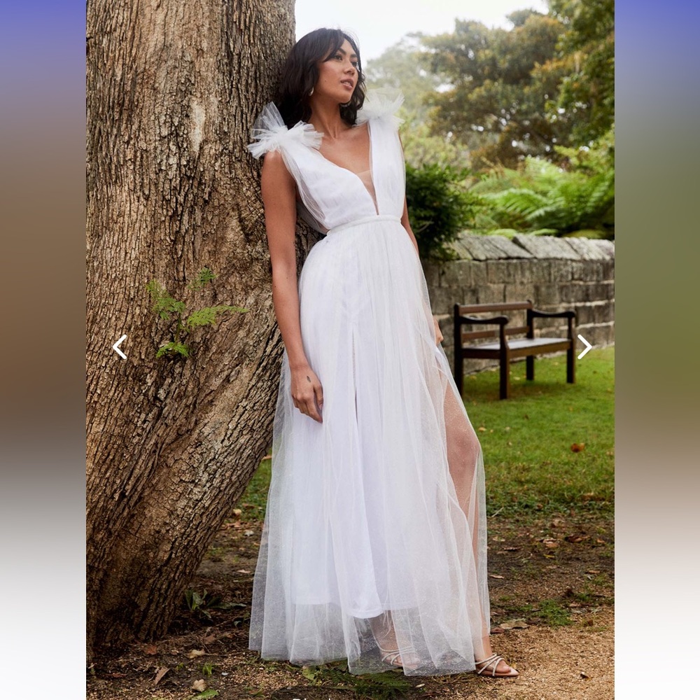 NWT SELFIE LESLIE-LUDIVINE SHOULDER ACCENT MESH MIDI DRESS GLITTER WHITE WEDDING